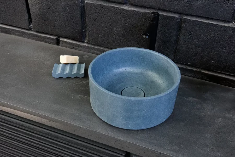 Cuba Cilindrica de concreto azul