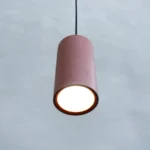 Pendente cilíndrico de concreto terracota